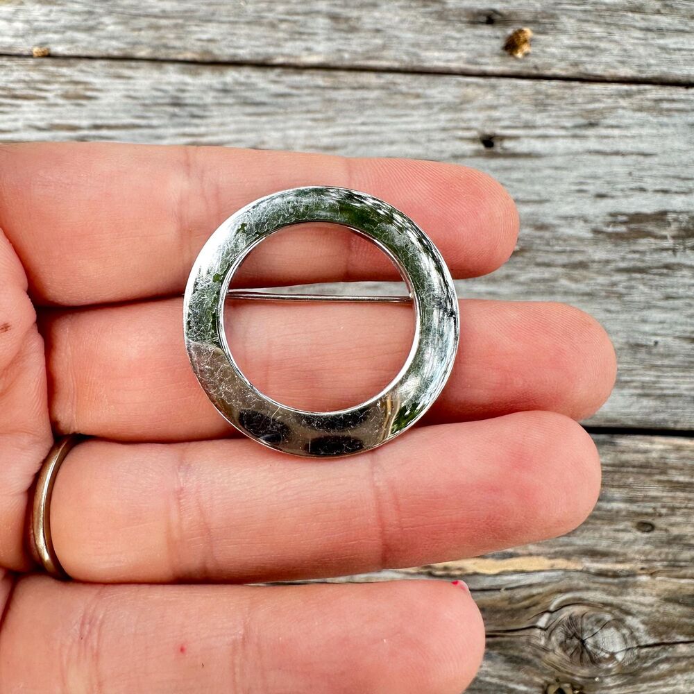 Vintage Jewelry Silver Tone Monet Circle Round Brooch Pin